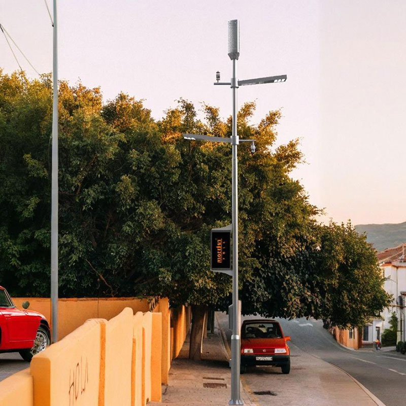Palo per Illuminazione Stradale per Città Intelligenti in Lega di Alluminio